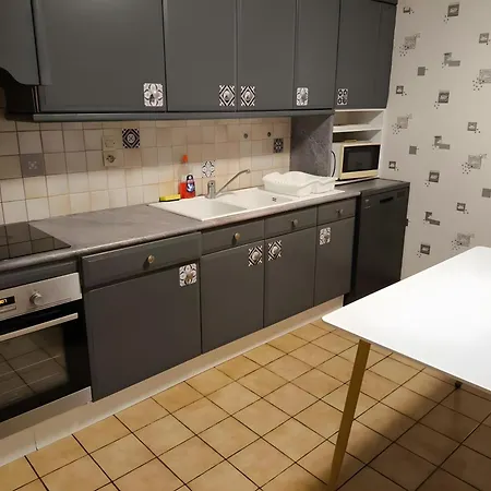 Maison Pour 9 Personnes Avec Jardin *